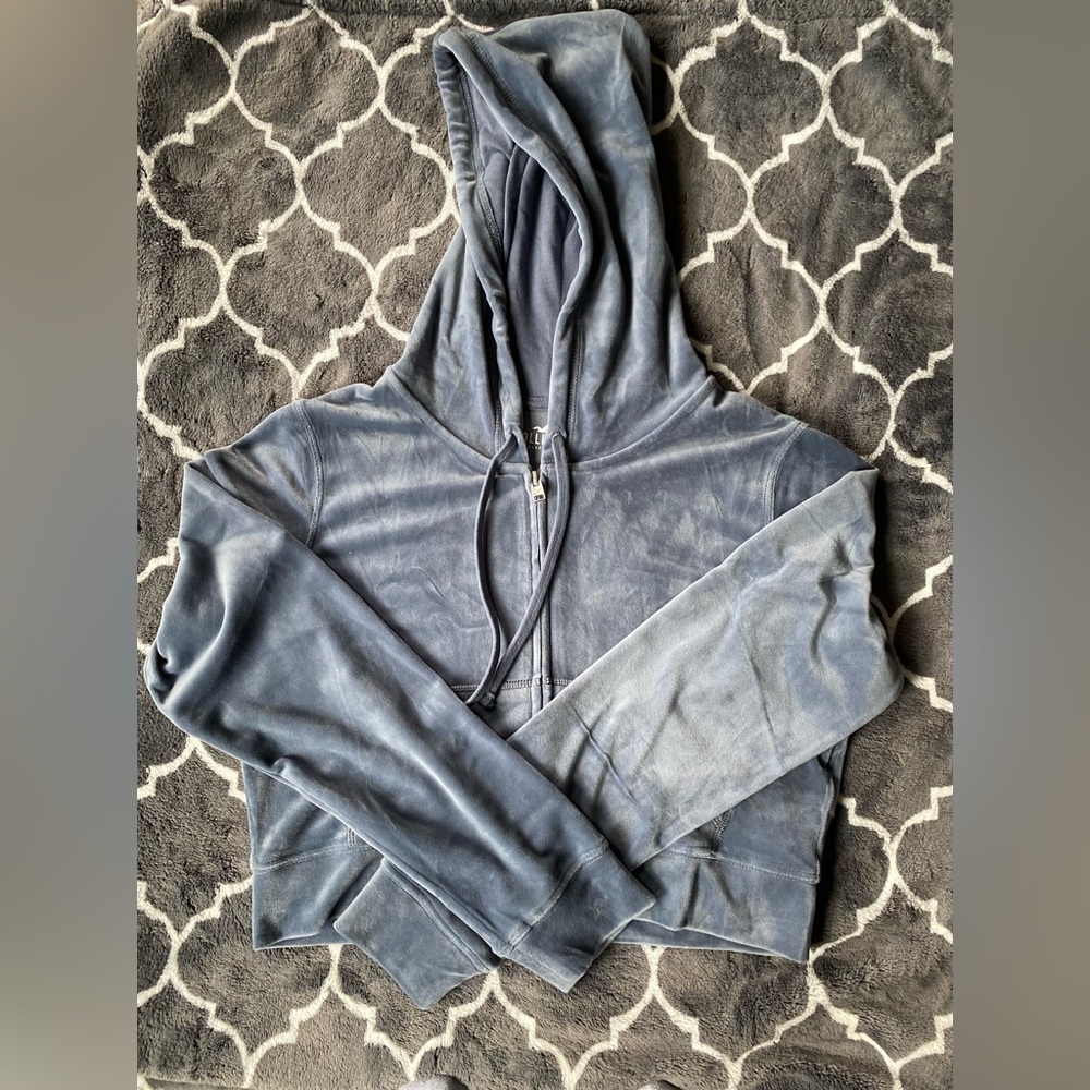 velvet hollister hoodie